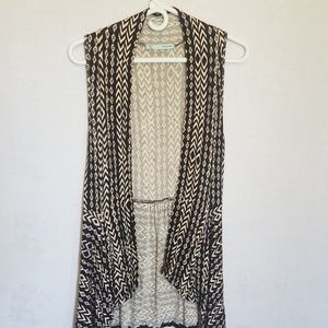 Maurices Black & Tan Patterned Sleeveless Cardigan